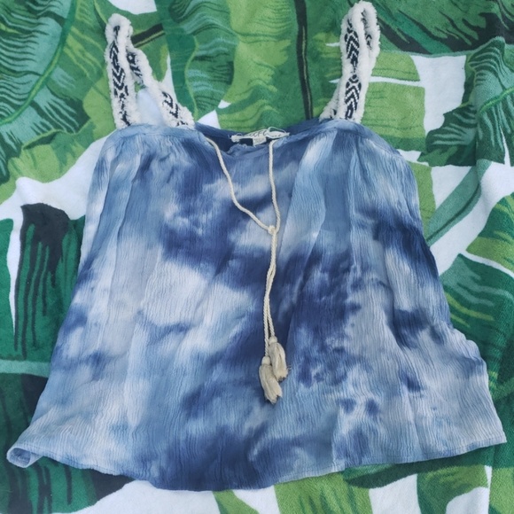 Wallflower Tops - 5/$25🌻 Wallflower Top